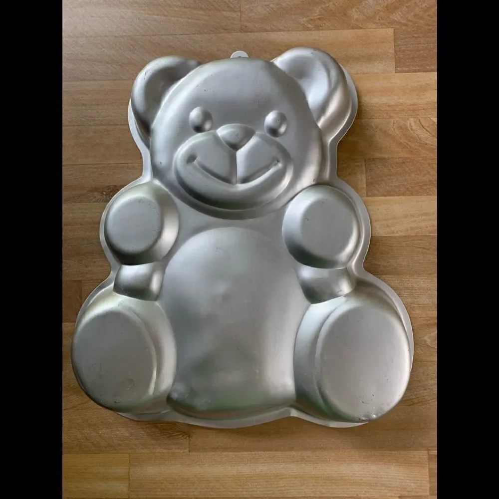 VINTAGE 1982 Teddy Bear Cake Pan